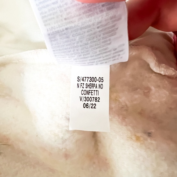 Old Navy Girls Cozy Sherpa Printed Zip-Front Jacket - Confetti, Size XL (14-16) - Picture 4 of 10